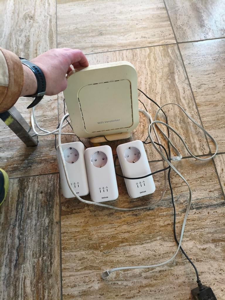 KPN DVS650 Powerline Adapters & WiFi Versterker Set, Computers en Software, Ophalen