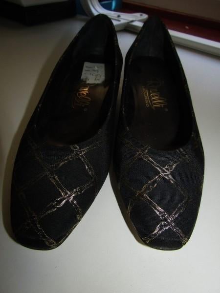 F1517 Ravelli mt 4 (37) pumps zwart goud stof, Kleding | Dames, Schoenen, Pumps, Verzenden, Zwart, Zo goed als nieuw