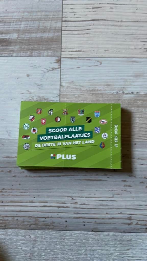 Nieuw Plus Supermarkt voetbalplaatjes 21 pakjes, Verzamelen, Plus, Ophalen of Verzenden