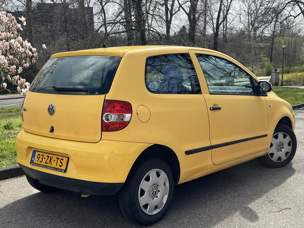 Volkswagen Fox 1.2 YELLOW ! STUURBEKR 1:20, RIJKLAAR, Voorwielaandrijving, 4 stoelen, 1198 cc, Origineel Nederlands