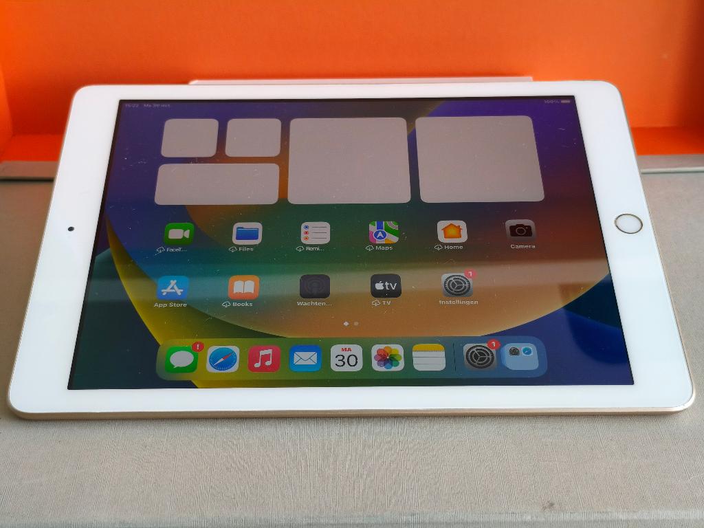 iPad 5th. Gen. 2017 NPGW2B/A 128GB - Keurig en in orde.., Computers en Software, Apple iPads, Gebruikt, Apple iPad, 128 GB, Ophalen