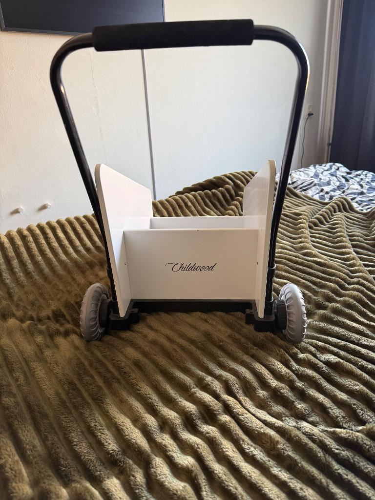 Childwood loop kar met muziek, Kinderen en Baby's, Speelgoed | Babyspeelgoed, Ophalen of Verzenden, Gebruikt, Overige typen, Met wieltjes