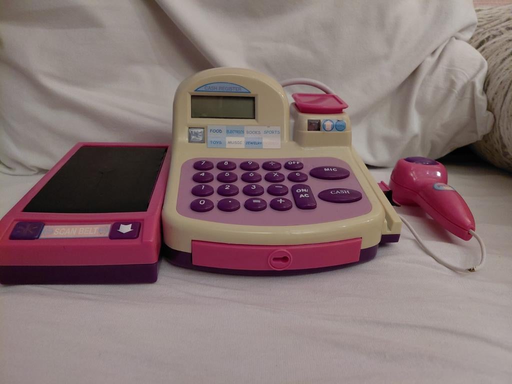 Speelgoed kassa met producten, Ophalen