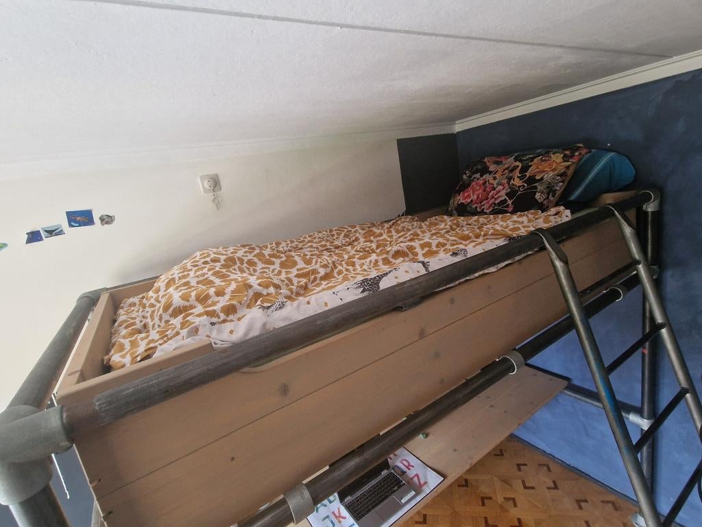 Hoogslaper 90x200 met verstelbare trap en bureau, Ophalen of Verzenden