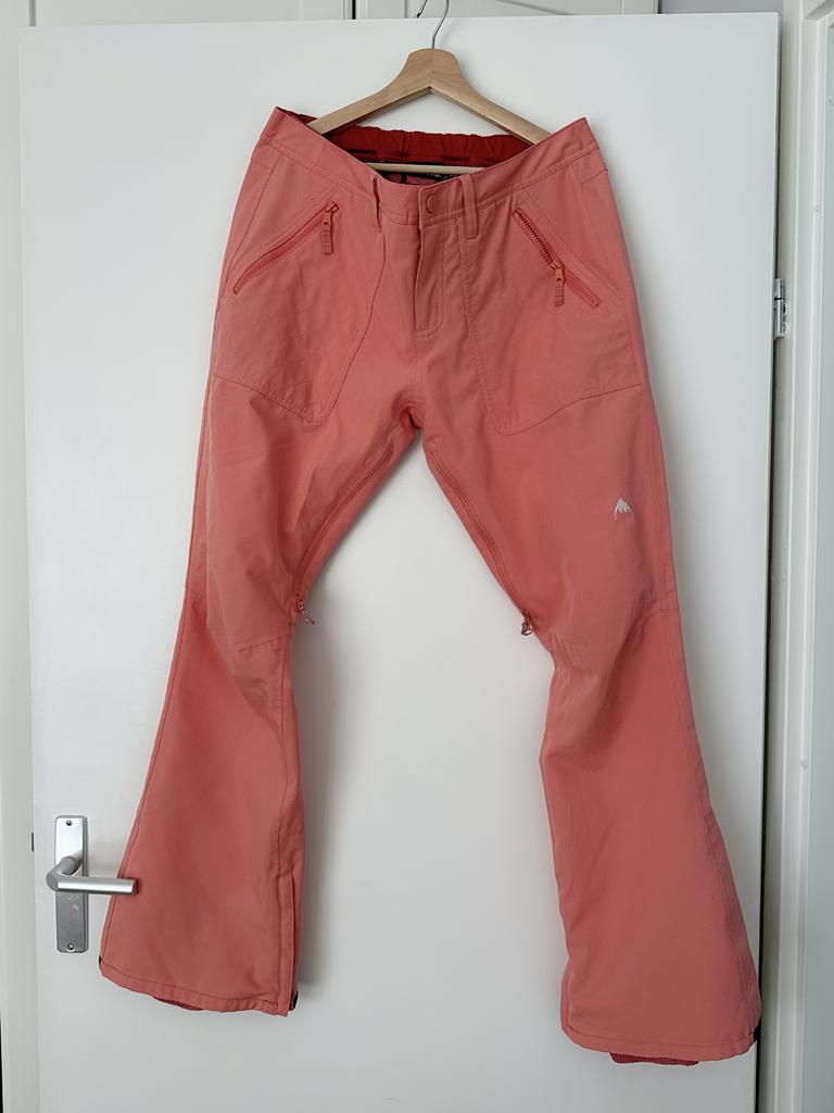 Burton Skibroek/Snowboardbroek - Roze/Koraal, Ophalen of Verzenden, Zo goed als nieuw, Maat 42/44 (L), Broek