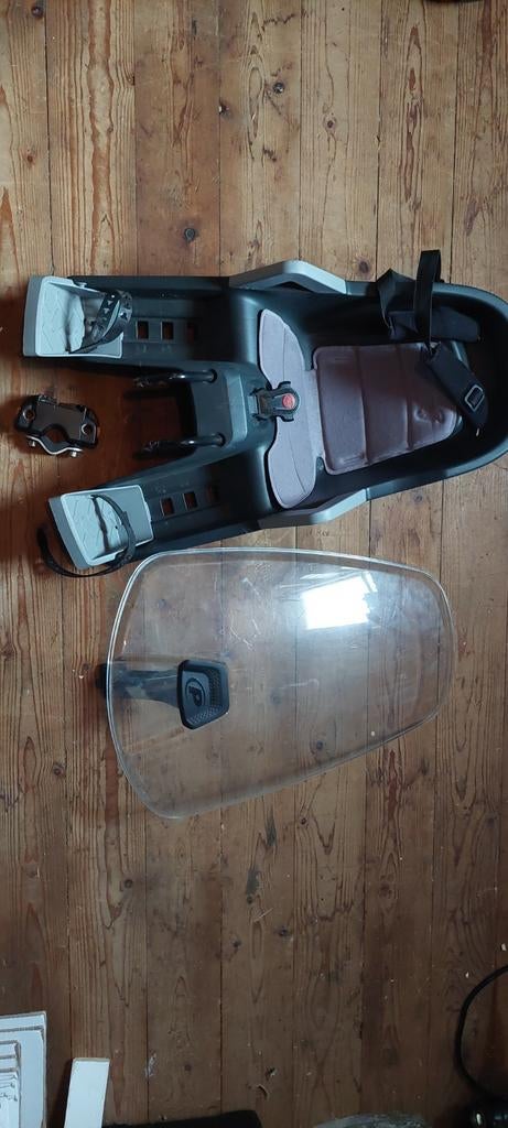 Fietsstoeltje met windscherm, Fietsen en Brommers, Fietsaccessoires | Fietsstoeltjes, Ophalen of Verzenden