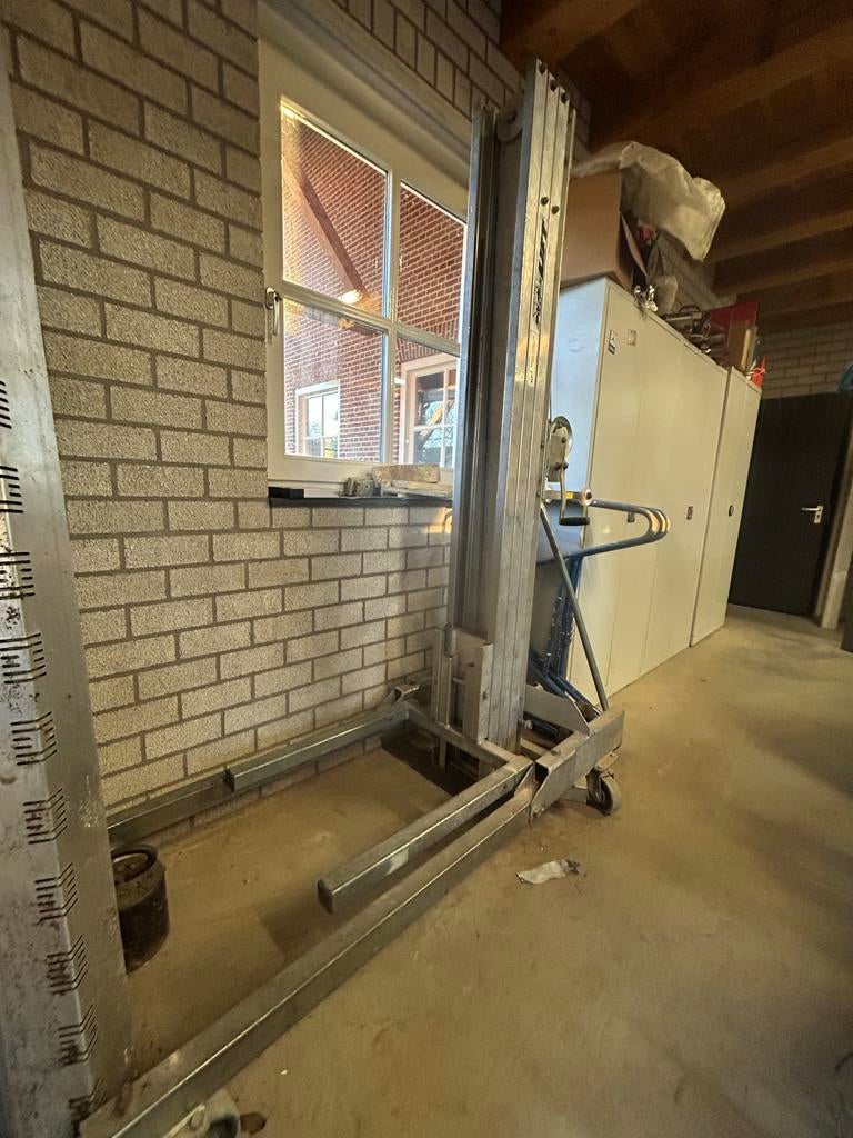 Alp 575 Kanaallift - Handige Bouwlift/Goederenlift, Ophalen, Gebruikt