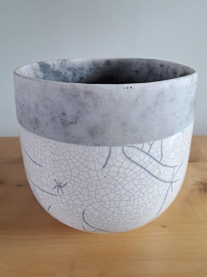 Te koop: grote bloempot, Ophalen, Steen, Rond, Binnen