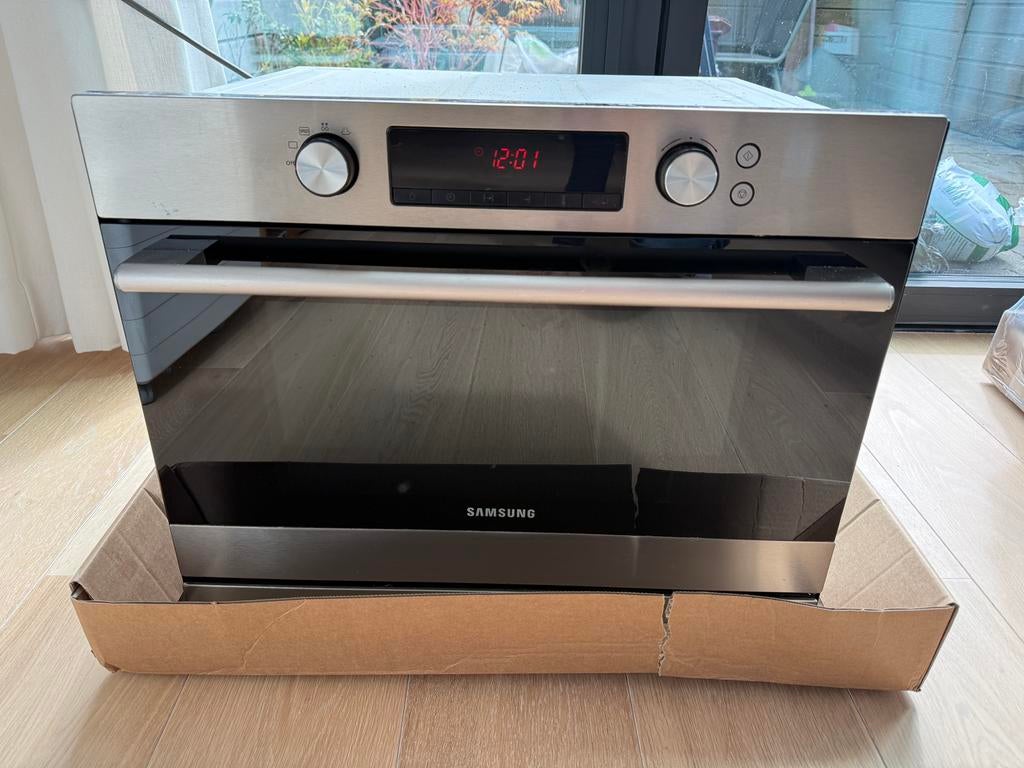 Samsung compacte combi-oven, inbouw, Ophalen, Zo goed als nieuw, Minder dan 45 cm