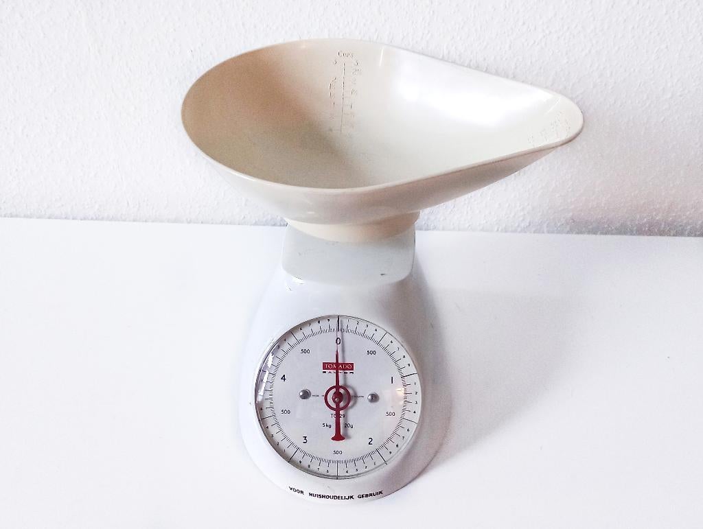 Vintage Tomado keukenweegschaal, Ophalen of Verzenden, Gebruikt