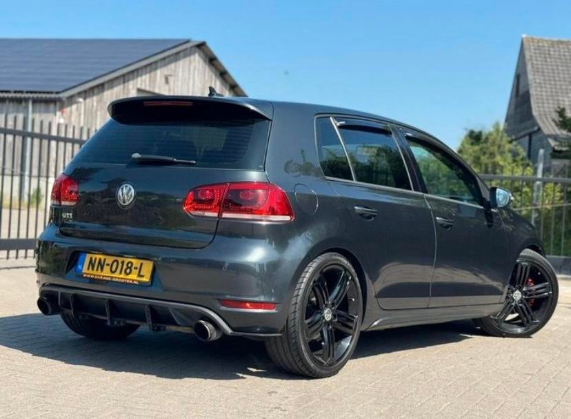 Volkswagen Golf 6 2.0 GTI 155KW DSG 2010 Akrapovic, Auto's, Stof, Zwart, 4 cilinders, 14 km/l
