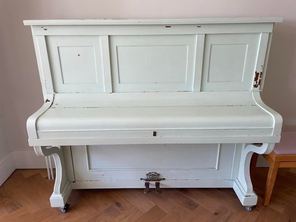 Oude piano, mintgroen geschilderd, moet gestemd worden, Muziek en Instrumenten, Piano's, Ophalen, Gebruikt, Overige kleuren, Piano