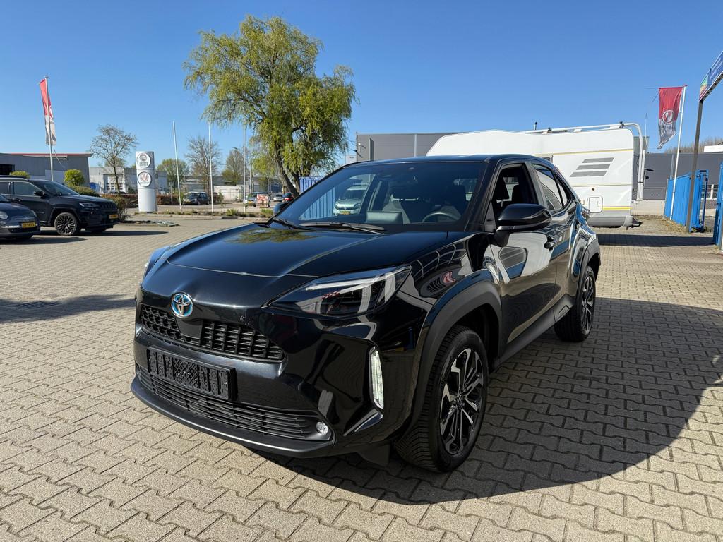 Toyota Yaris Cross 1.5 Hybrid Design Automaat (RIJKLAARPRIJS, Stof, Gebruikt, Zwart, Zwart