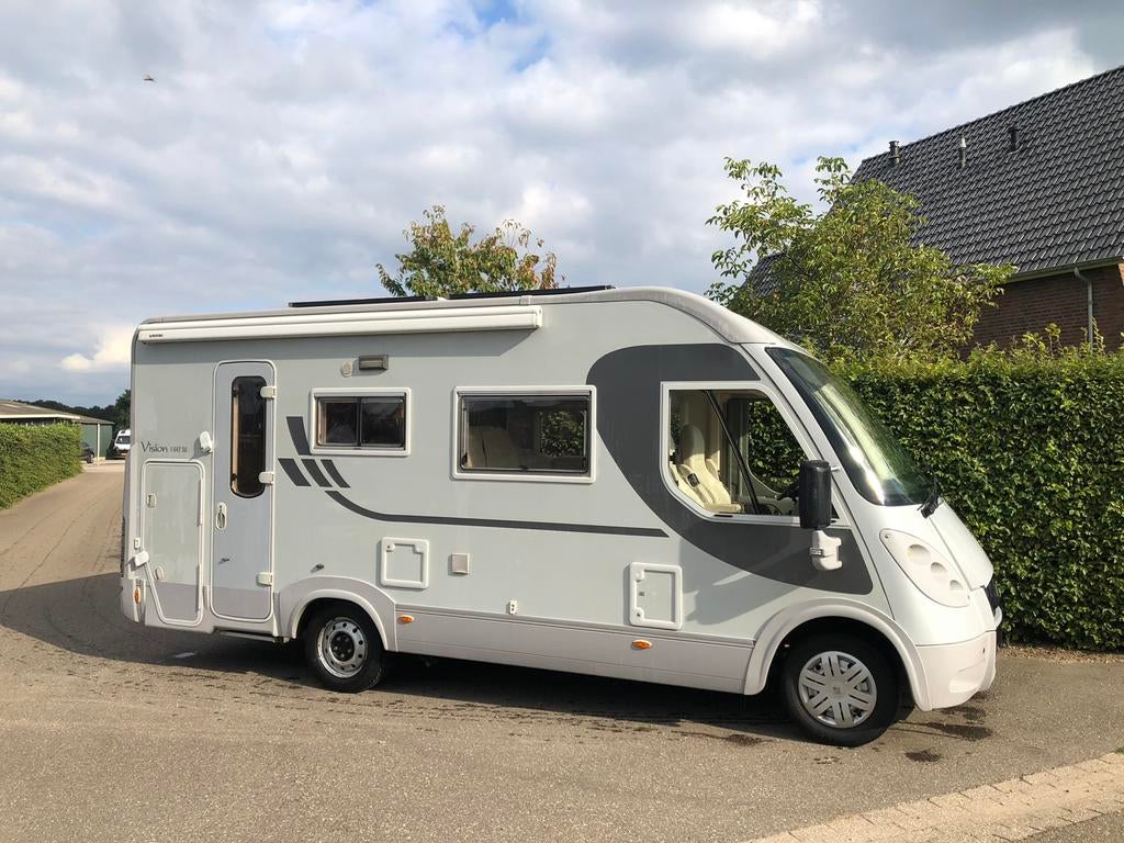 OFF grod Zeer complete Adria Vision i647SG integraal, Caravans en Kamperen, Integraal, Particulier, Adria, Tot en met 4