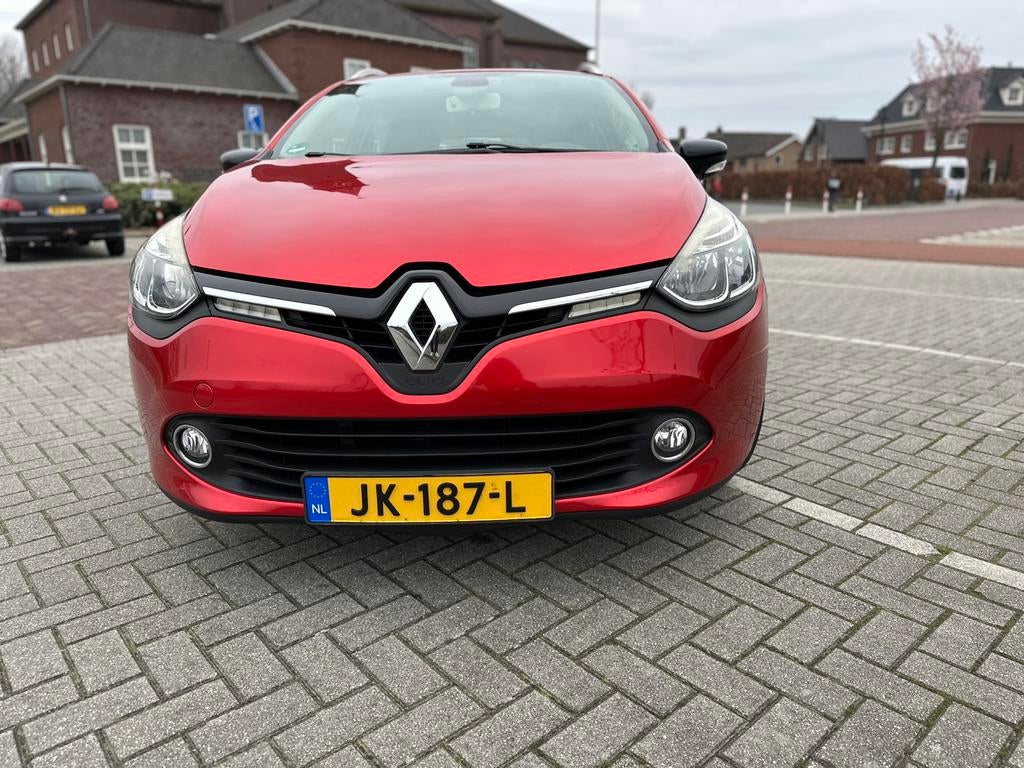 Renault Clio 0.9 TCE 90 Estate 2013 Rood, Voorwielaandrijving, 898 cc, Stof, Zwart