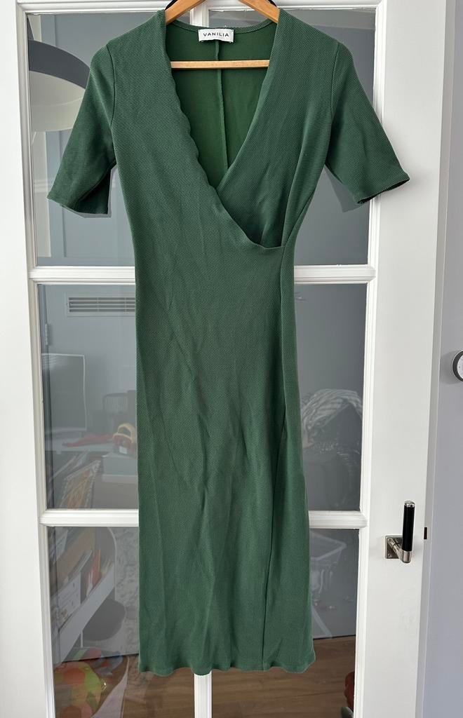 Nieuwe lange ribstof jurk Vanilia maat 34, Nieuw, Ophalen of Verzenden, Maat 34 (XS) of kleiner, Onder de knie