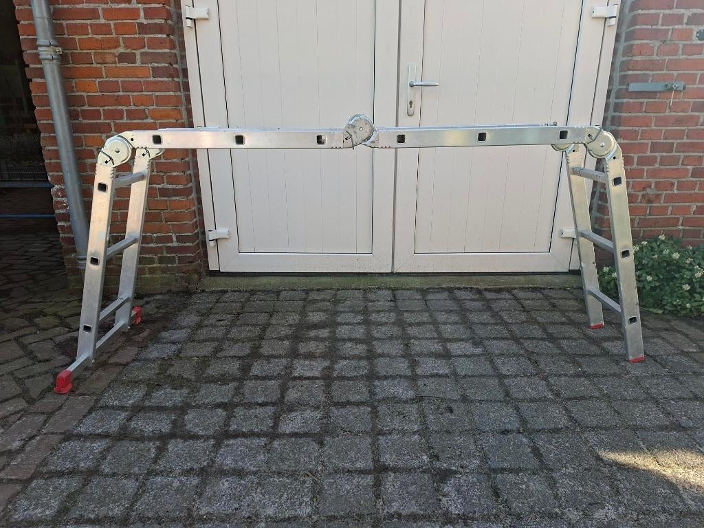 Nette vouwladder/ knikladder/ vouwtrap 4x3 spots!, Gebruikt, Ophalen of Verzenden, Ladder, Opvouwbaar of Inschuifbaar