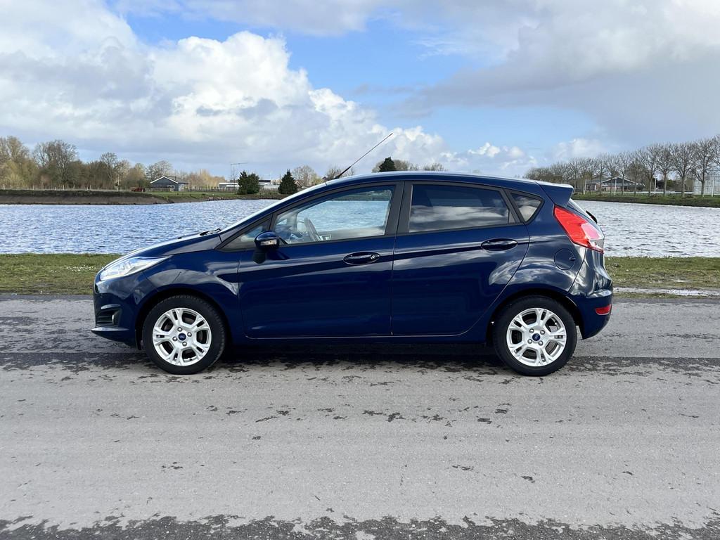 Ford Fiesta 1.0 Style Ultimate Airco, cruise, pdc, Voorwielaandrijving, Stof, Euro 6, 525 kg