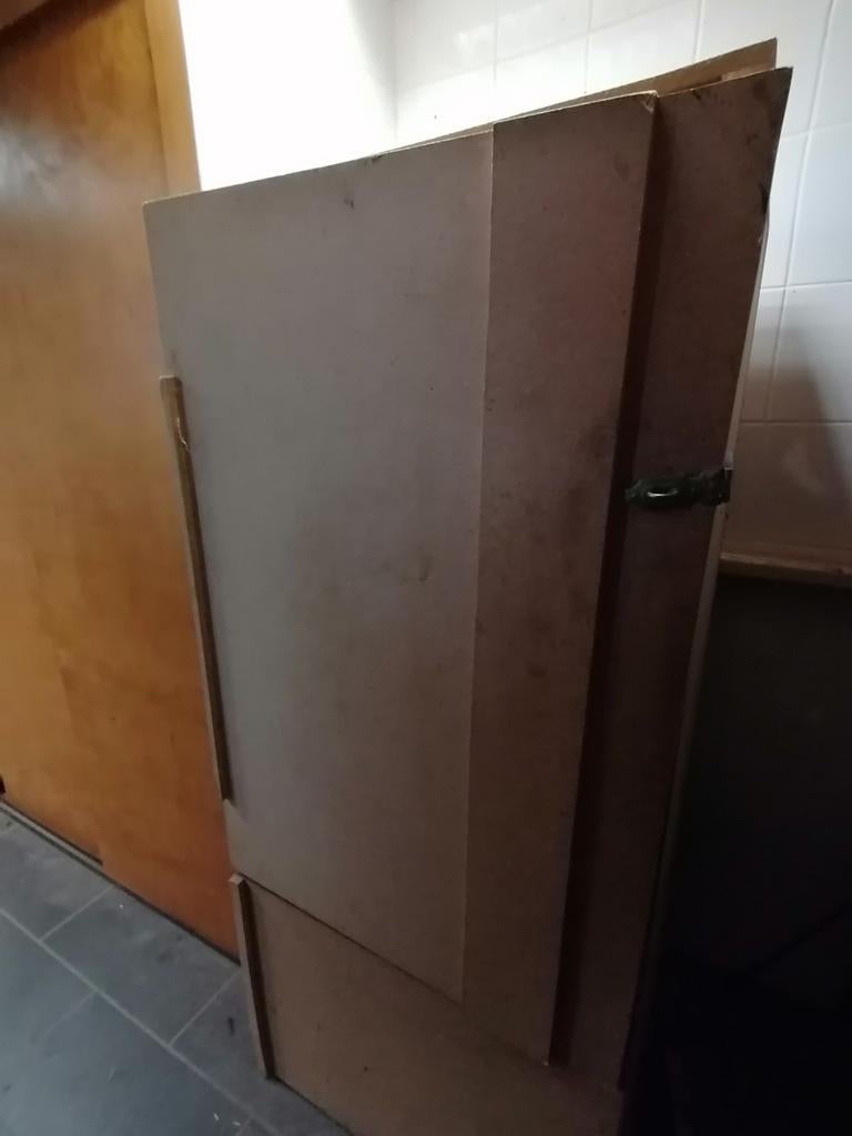 Zadelkast / tuigkast gratis, Ophalen, 50 tot 75 cm, 50 tot 100 cm, 150 tot 200 cm