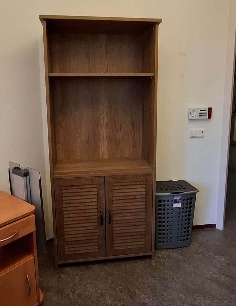 Kast en tafel "Manderup", Ophalen, 50 tot 100 cm, Zo goed als nieuw, Minder dan 100 cm