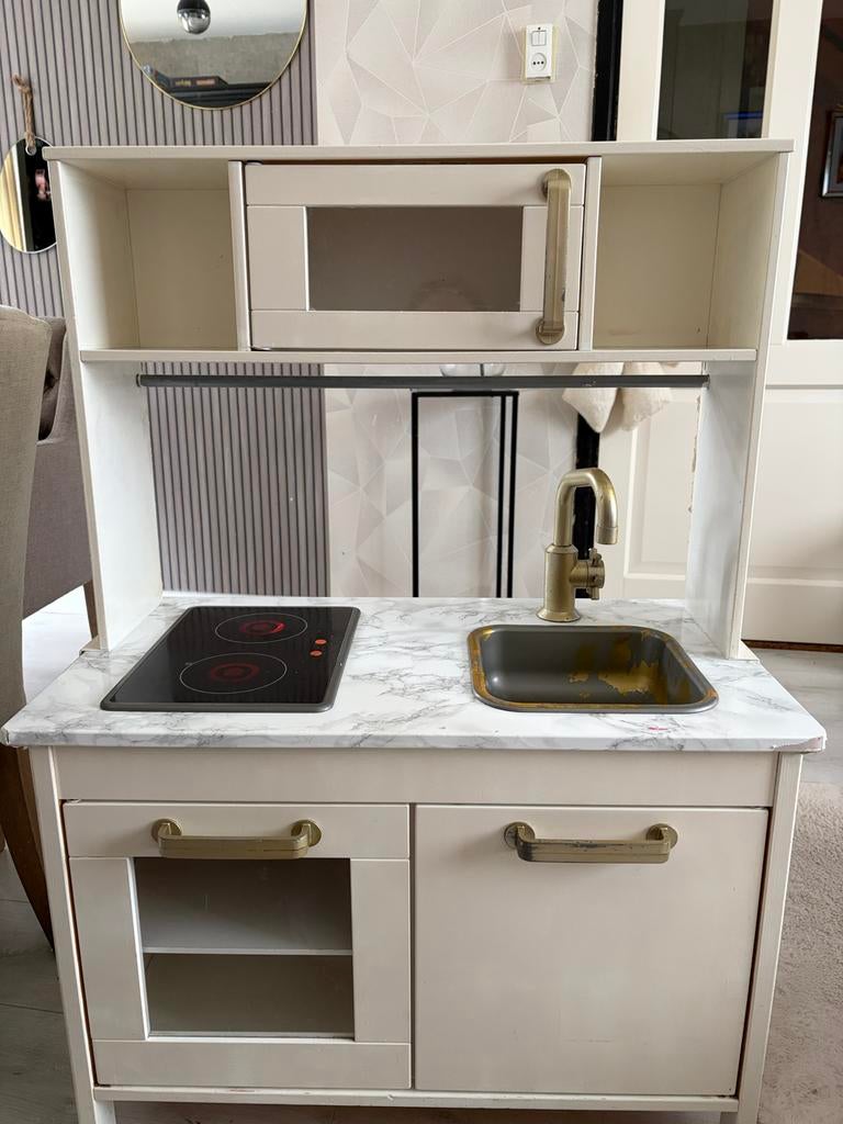 Gepimpt speelkeukentje zoekt nieuwe chef-kok, Ophalen, Gebruikt, Jongen of Meisje