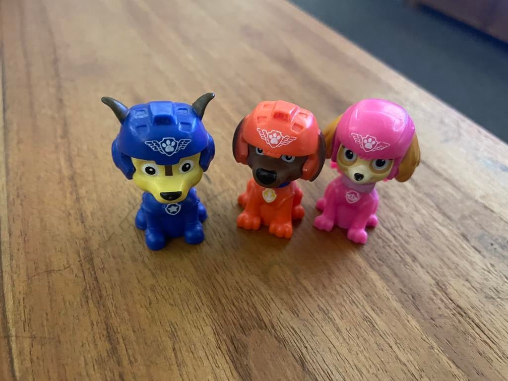 3 figuurtjes / poppetjes van paw patrol hondjes voor potlood, Ophalen of Verzenden, Gebruikt