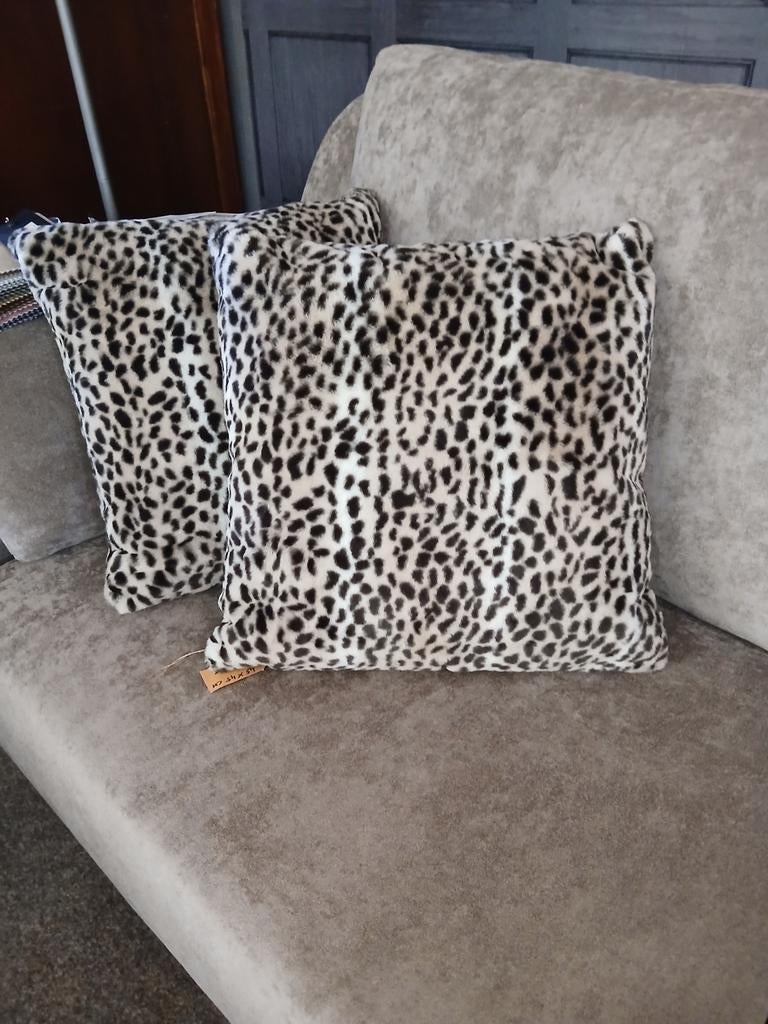 Sierkussens 45x45 cm Panterprint, Huis en Inrichting, Woonaccessoires | Kussens, Zwart, Nieuw, Ophalen of Verzenden, Onbekend