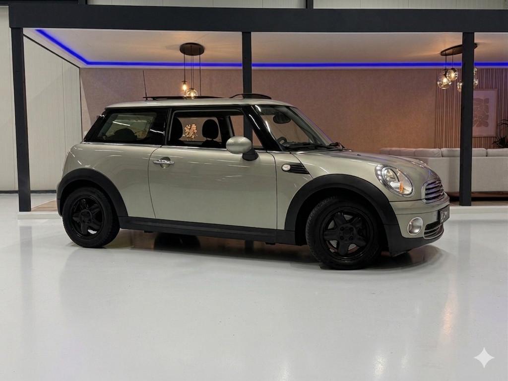 Mini Mini 1.6 Cooper Pepper Pano Cruise Stoelverw. Clima Air, Voorwielaandrijving, Gebruikt, 4 cilinders, 4 stoelen