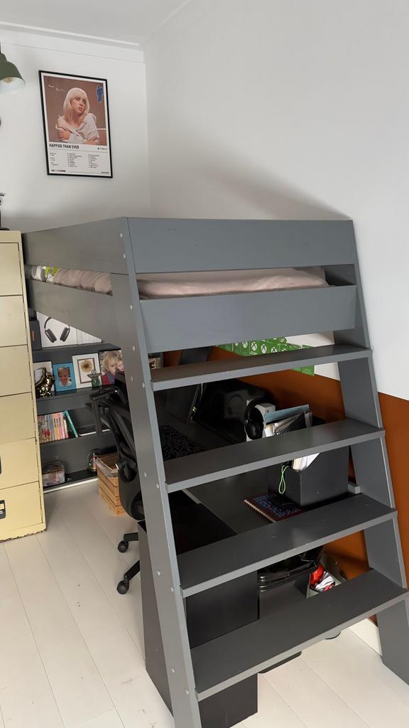 Hoogslaper Julien van hout - Grijs incl latten bodem, Ophalen, Gebruikt, Hoogslaper