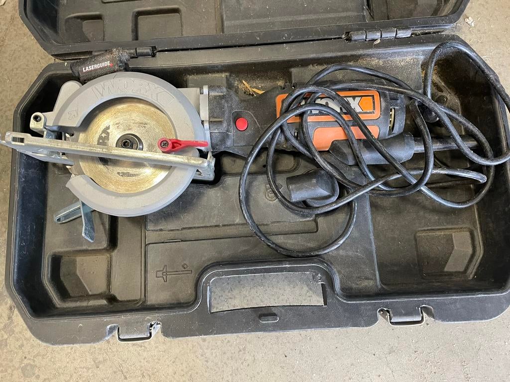 Worx WX427 cirkelzaag, Doe-het-zelf en Verbouw, Gereedschap | Zaagmachines, Gebruikt, Cirkelzaag, 600 tot 1200 watt, Ophalen of Verzenden