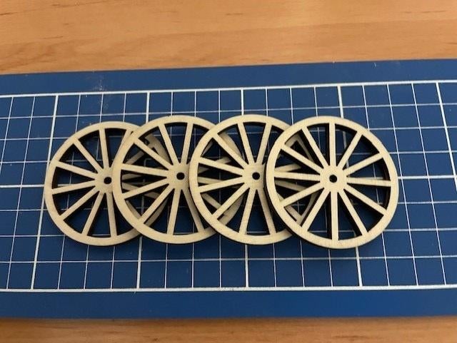 poppenhuis karrenwielen, Ophalen of Verzenden, Nieuw, Poppenhuis