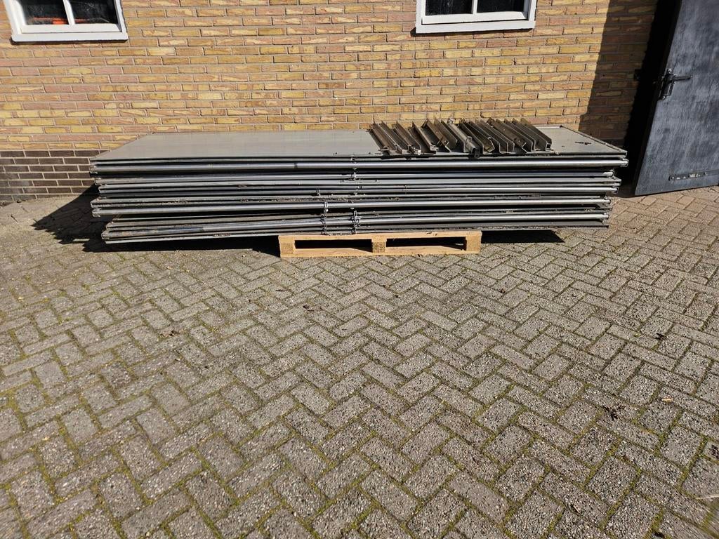 Kunststof hokken, hekwerk en wanden voor stalinrichting, Dieren en Toebehoren, Stalling en Weidegang