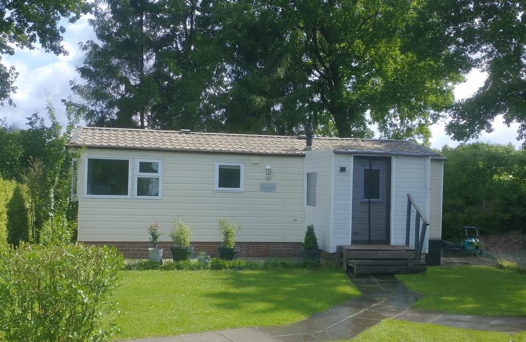 Te huur: rust & ruimte in 4-6 persoons stacaravan Hardenberg, 2 slaapkamers, Tv, Chalet, Bungalow of Caravan, Eigenaar