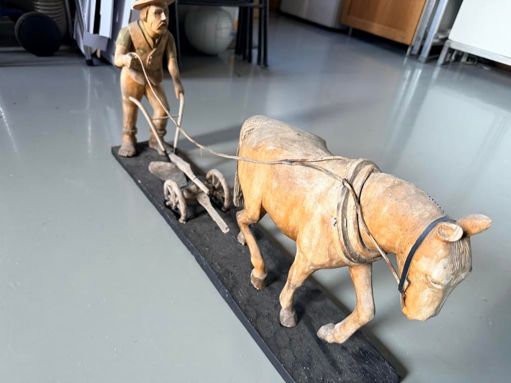 Houtsnijwerk: Boer met paard en ploeg, Houtsnijwerk, Ophalen of Verzenden, Handgemaakt, 20 - 50 cm