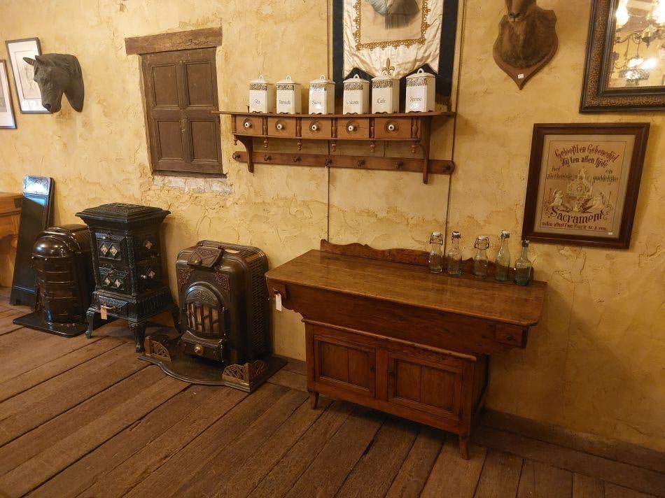 antieke deegbak antieke meelkist antieke houten sidetable, Ophalen