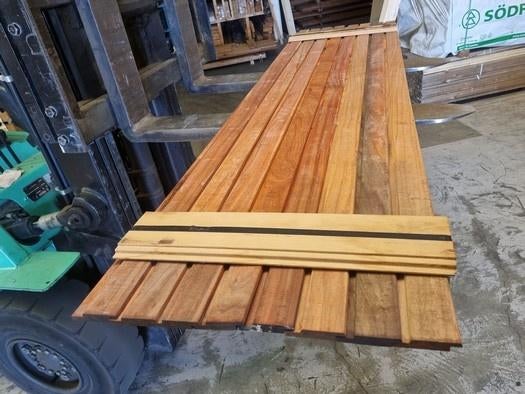 1.47 m2 Overhangend rabat hardhout - nr: HP539, Ophalen, Planken, Nieuw, Hardhout