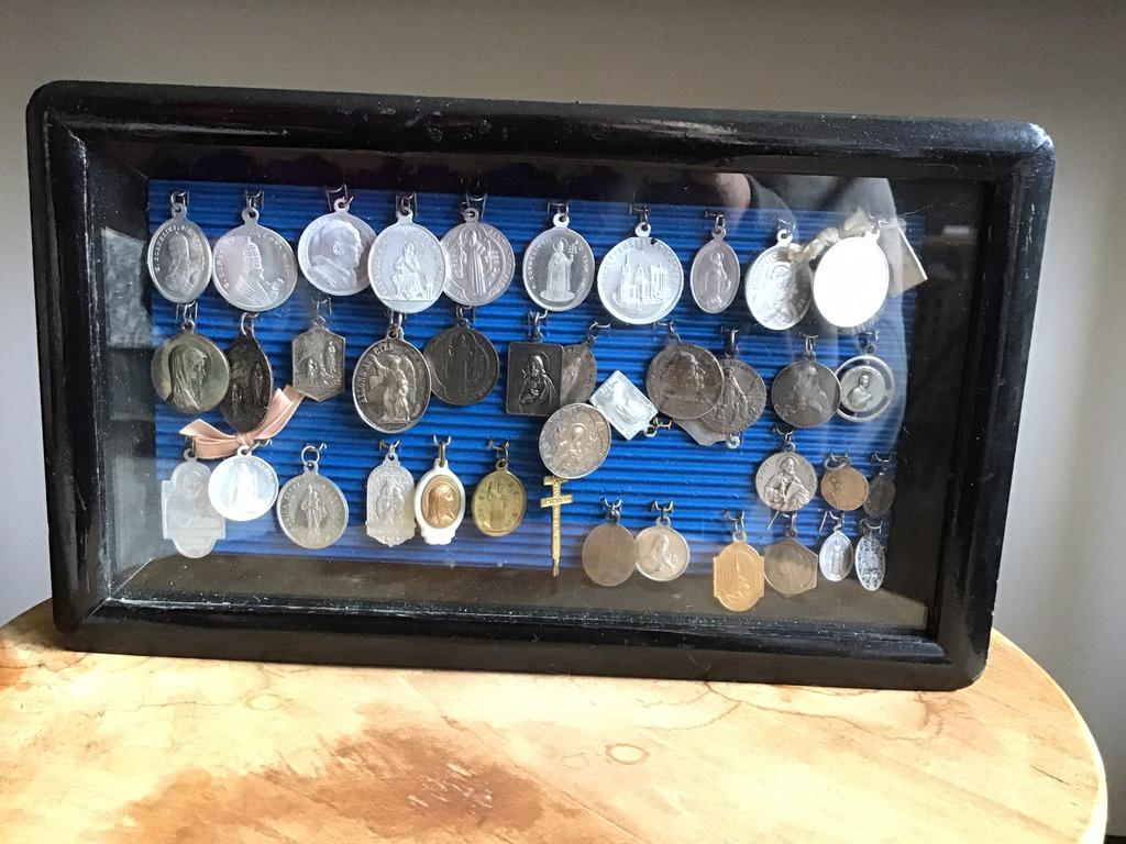 Scapulier medaille,brocante kruis,scapuliermedailles, Antiek en Kunst, Antiek | Religie, Ophalen