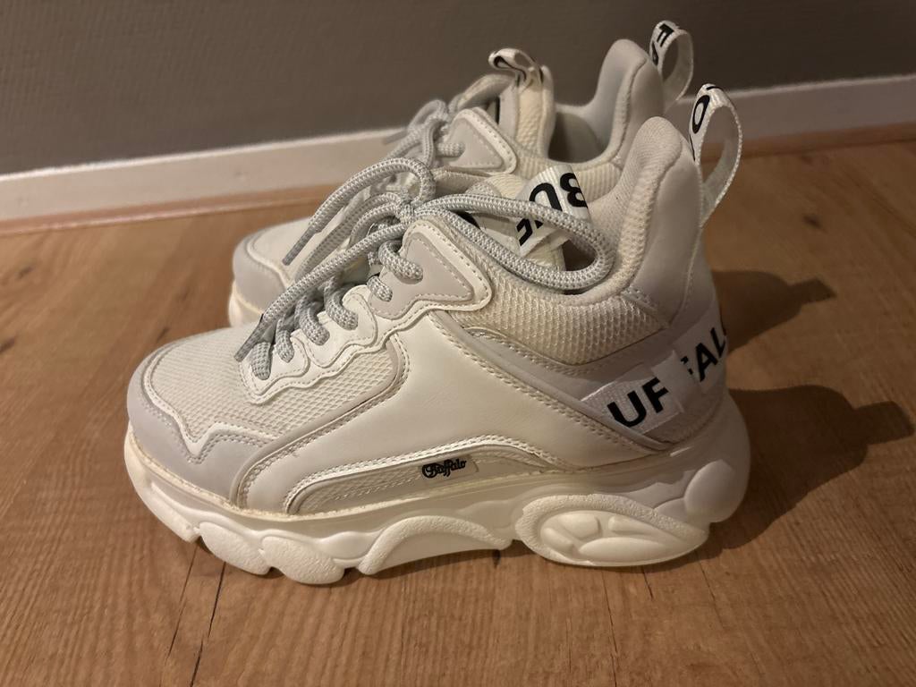 Buffalo sneakers maat 37, Ophalen of Verzenden, Gedragen, Wit, Sneakers of Gympen