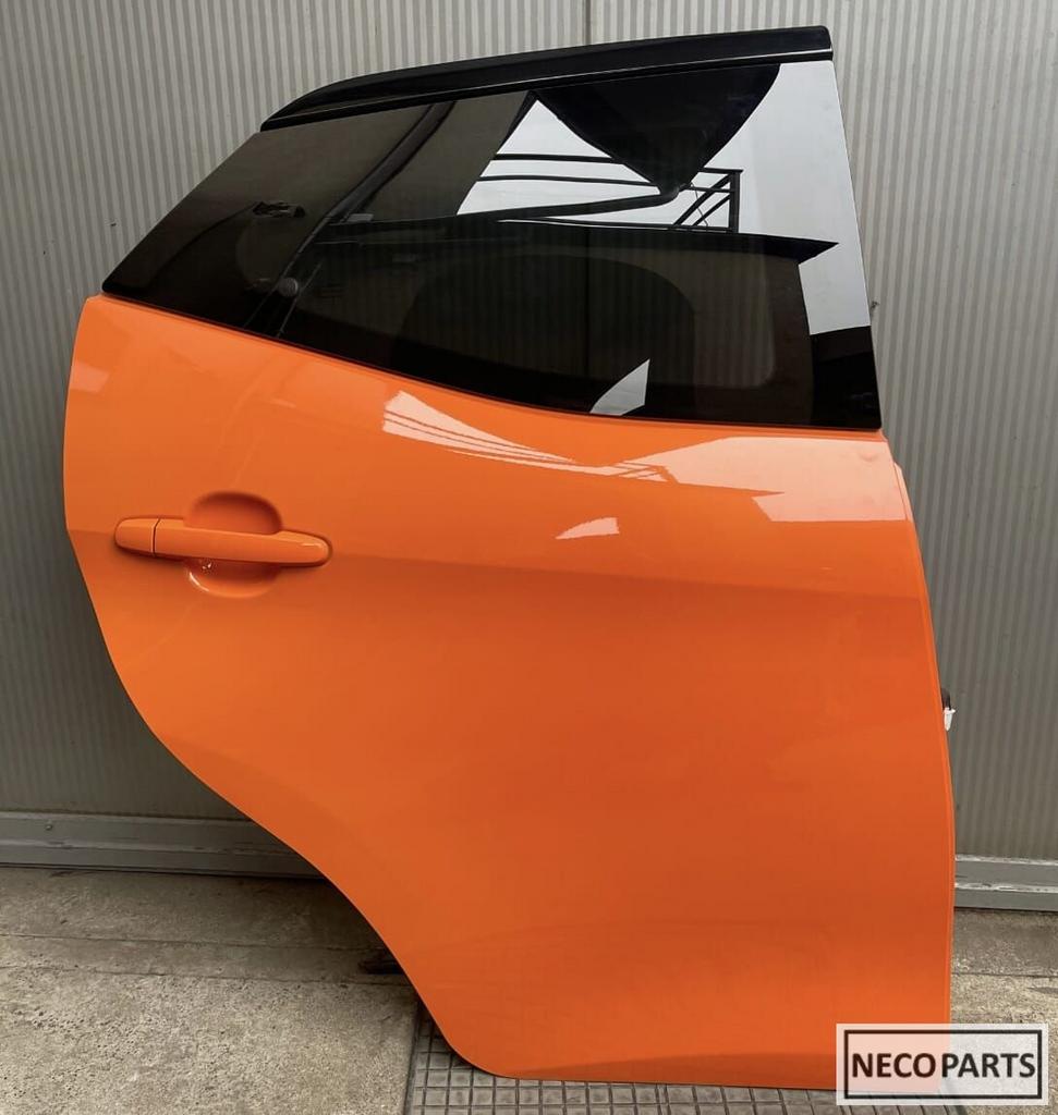 TOYOTA AYGO CITROËN C1 PEUGEOT 108 PORTIER DEUR KLEUR 4Y2, Gebruikt, Achterklep, Ophalen of Verzenden, Toyota