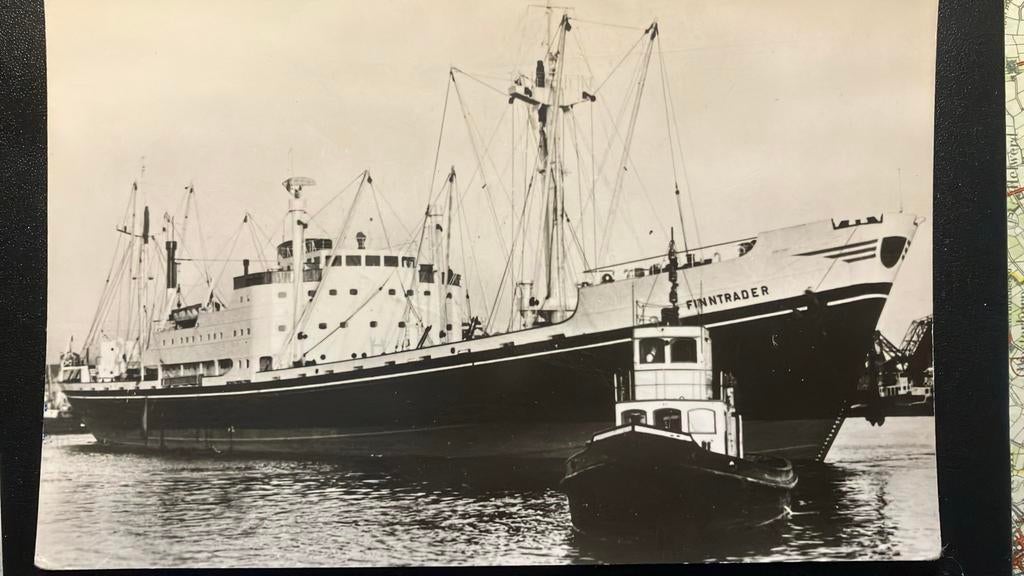 LOBITH   werf De Hoop  FINNTRADER  1951, Ophalen of Verzenden
