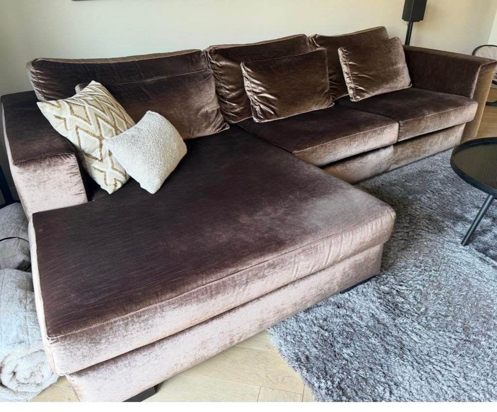 Hotel chique Comfortabele bank van glanzende stof - Bruin, Huis en Inrichting, Banken | Bankstellen, 100 tot 125 cm, Ophalen of Verzenden