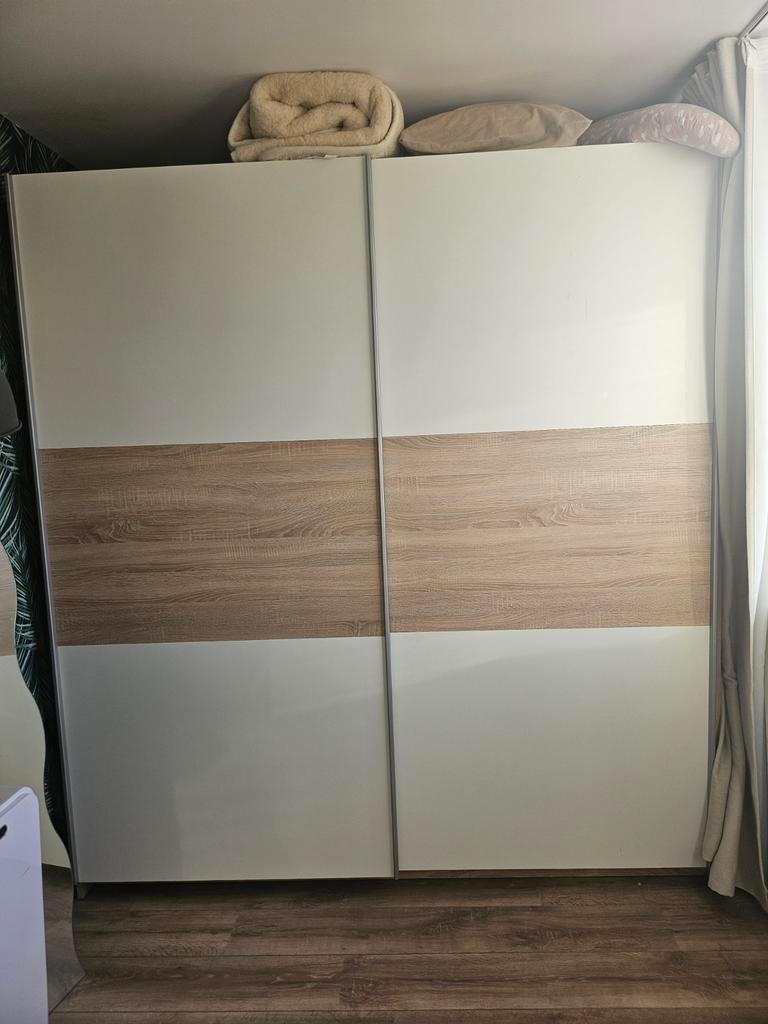 Zgan schuifdeur kast kleding kast, Huis en Inrichting, Kasten | Kledingkasten, Ophalen, 200 cm of meer, Met plank(en), Zo goed als nieuw
