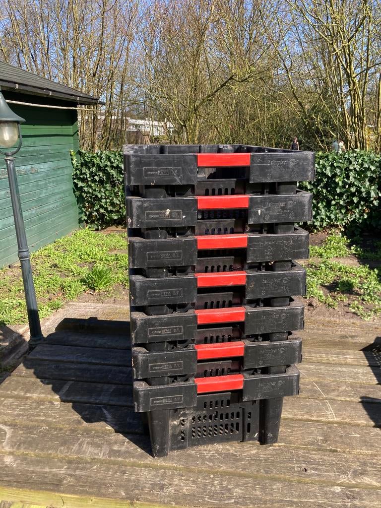 Stevige stapelbare kratten, Ophalen, 40 tot 60 cm, 50 tot 75 cm, Minder dan 35 cm