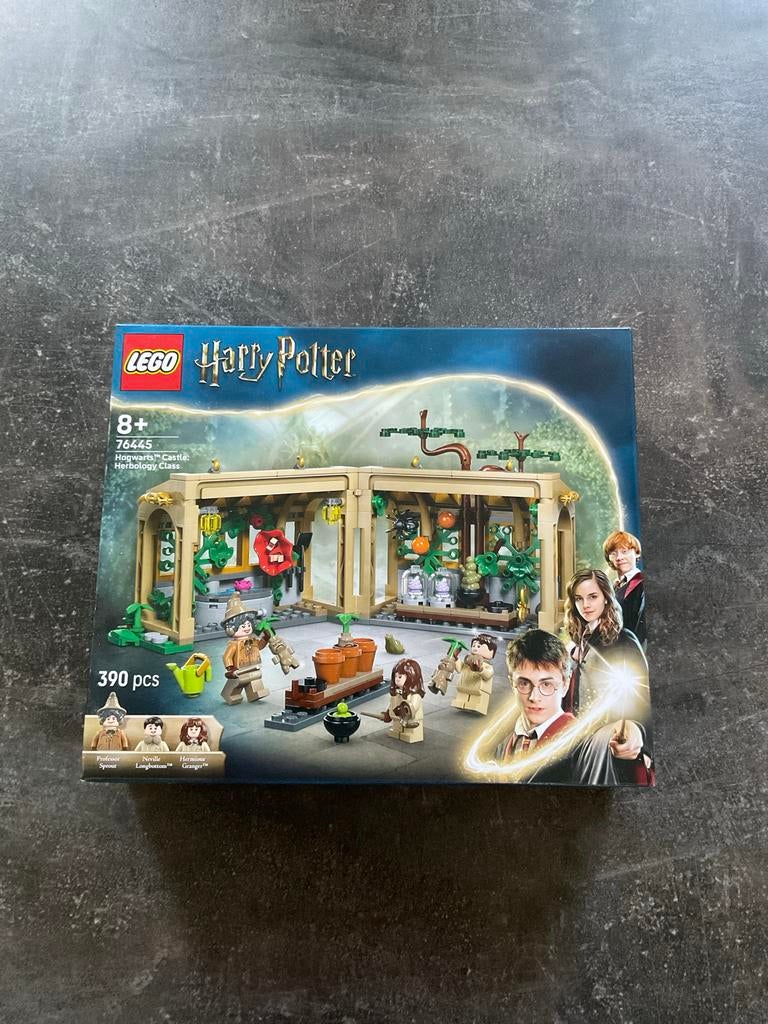 LEGO Harry Potter 76445 Hogwarts Herbology Class, Kinderen en Baby's, Speelgoed | Duplo en Lego, Ophalen, Inclusief minifiguren