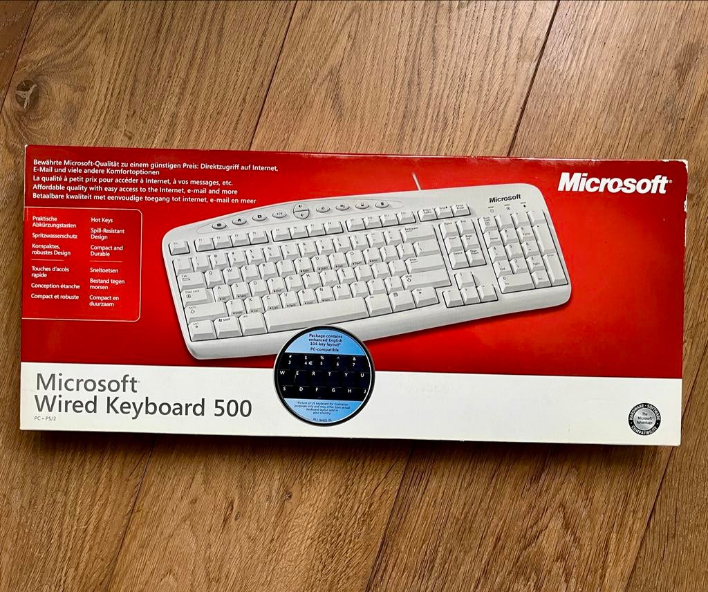 Microsoft Wired Keyboard 500 - Nieuw multimedia toetsenbord, Computers en Software, Toetsenborden, Multimediatoetsen, Nieuw, Ophalen of Verzenden