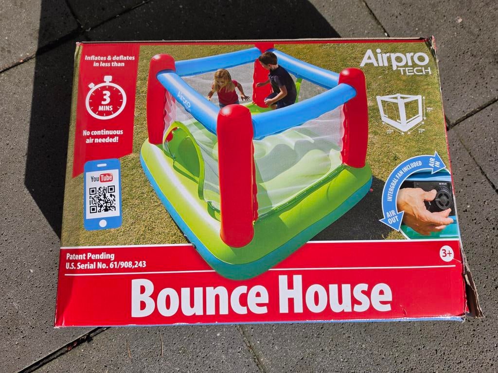 Springkussen Airpro Tech Bounce House met grondpennen, Ophalen, Zo goed als nieuw