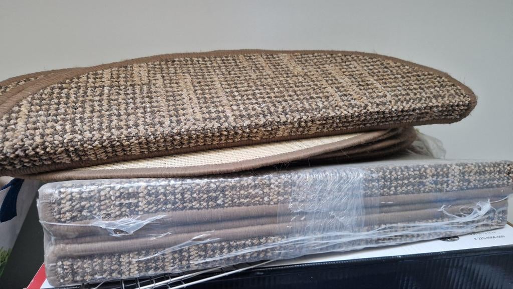 Trapmatten Halve Maan Bruin, deel ongebruikt, Minder dan 50 cm, Bruin, Nieuw, Minder dan 50 cm