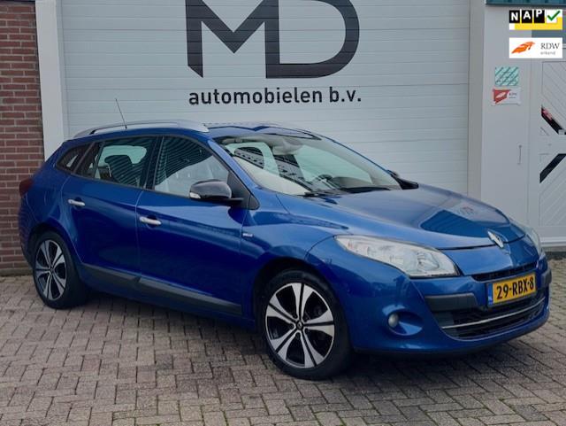 Renault Mégane Estate 1.4 TCe Bose - Cruise - Trekhaak - NA, Voorwielaandrijving, Euro 5, Zwart, 4 cilinders