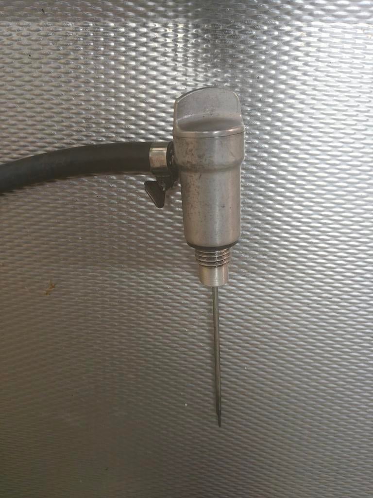 Carterdruk ontluchter met peilstok Honda C310/320, Fietsen en Brommers, Ophalen of Verzenden, Tank, Overige merken