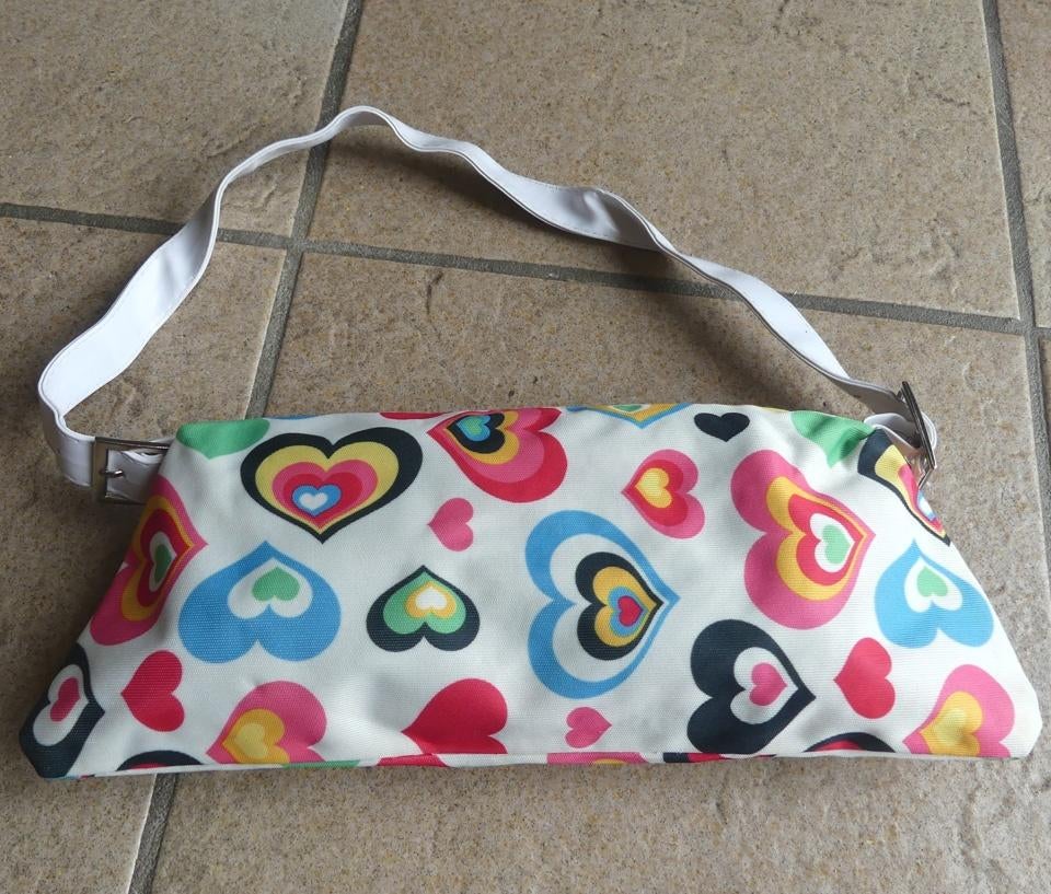 Damestasje hartjes wit multicolour tasje schoudertasje, Ophalen of Verzenden, Zo goed als nieuw, Wit, Schoudertasje